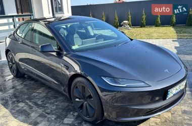 Седан Tesla Model 3 2024 в Стрые