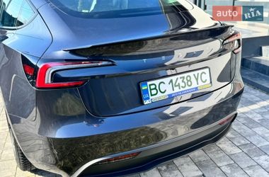Седан Tesla Model 3 2024 в Стрые