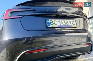 Седан Tesla Model 3 2024 в Стрые