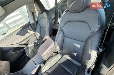 Седан Tesla Model 3 2024 в Стрые
