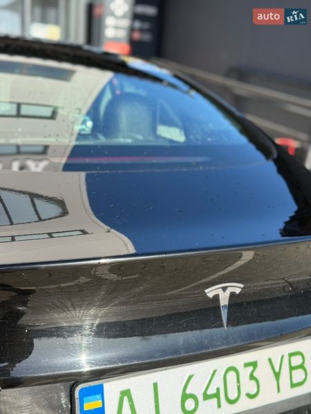 Седан Tesla Model 3 2019 в Ворзеле