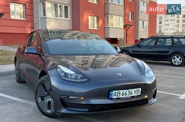 Седан Tesla Model 3 2021 в Виннице