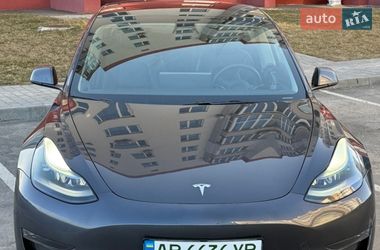 Седан Tesla Model 3 2021 в Виннице