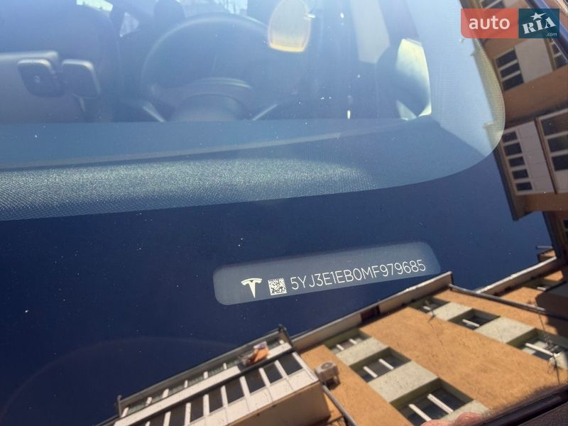 Седан Tesla Model 3 2021 в Львове