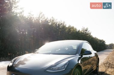 Седан Tesla Model 3 2020 в Кременчуге