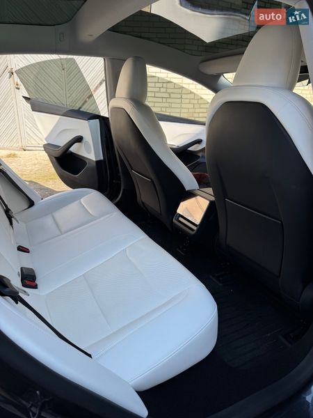 Седан Tesla Model 3 2024 в Ровно фото 22 Седан Tesla Model 3 2024 в Ровно