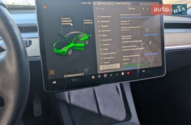 Седан Tesla Model 3 2021 в Киеве
