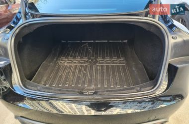 Седан Tesla Model 3 2024 в Києві