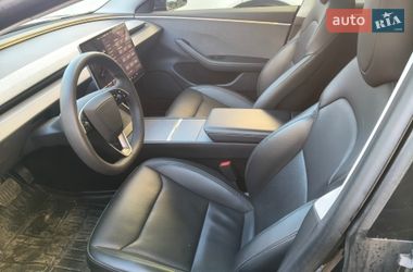 Седан Tesla Model 3 2024 в Києві