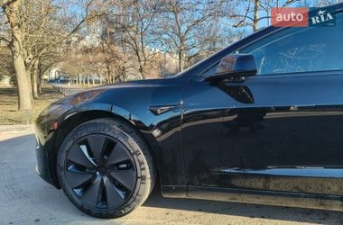 Седан Tesla Model 3 2024 в Киеве