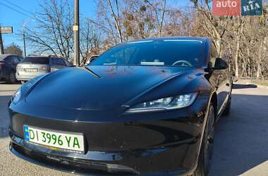 Седан Tesla Model 3 2024 в Києві