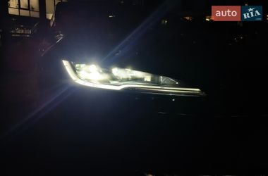 Седан Tesla Model 3 2024 в Києві