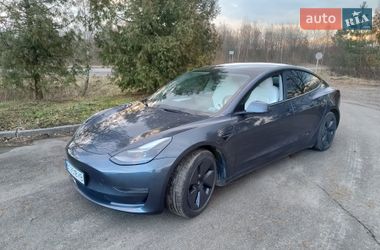 Седан Tesla Model 3 2022 в Дрогобичі