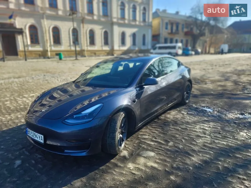 Tesla Model 3