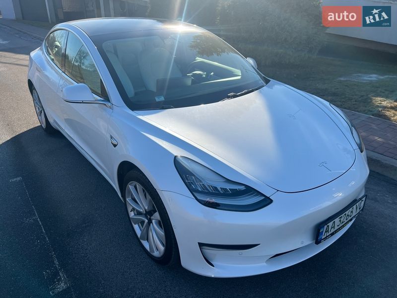 Tesla Model 3 2019 Tesla Model 3 2019
