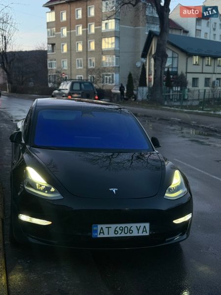 Седан Tesla Model 3 2022 в Ивано-Франковске фото Седан Tesla Model 3 2022 в Ивано-Франковске