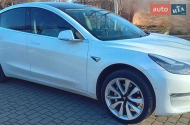 Седан Tesla Model 3 2019 в Києві