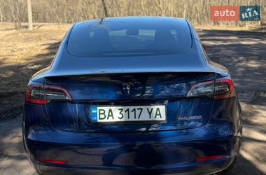 Седан Tesla Model 3 2021 в Києві