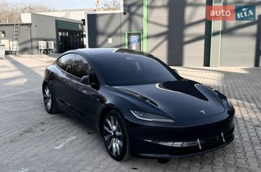 Седан Tesla Model 3 2024 в Вінниці