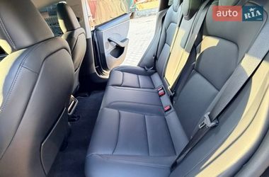 Седан Tesla Model 3 2024 в Виннице