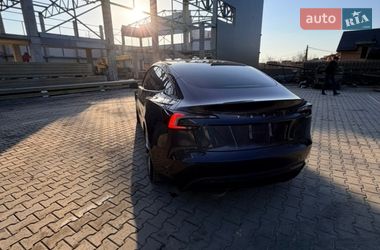 Седан Tesla Model 3 2024 в Виннице