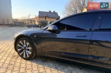 Седан Tesla Model 3 2024 в Виннице