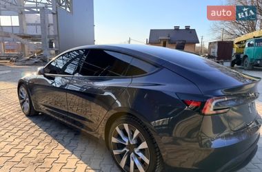 Седан Tesla Model 3 2024 в Виннице