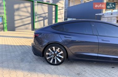 Седан Tesla Model 3 2024 в Виннице