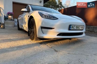 Седан Tesla Model 3 2020 в Ковелі