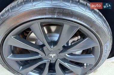 Седан Tesla Model 3 2020 в Ковеле
