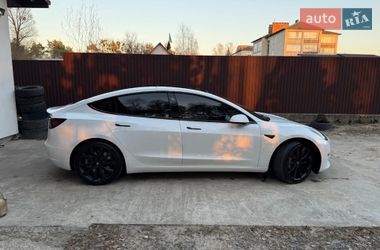 Седан Tesla Model 3 2020 в Ковеле