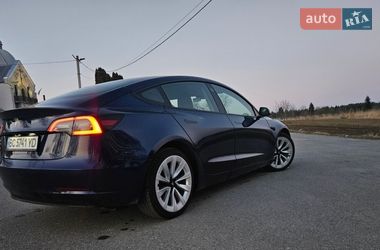 Седан Tesla Model 3 2022 в Львові