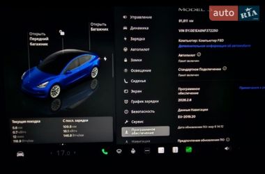 Седан Tesla Model 3 2022 в Львове