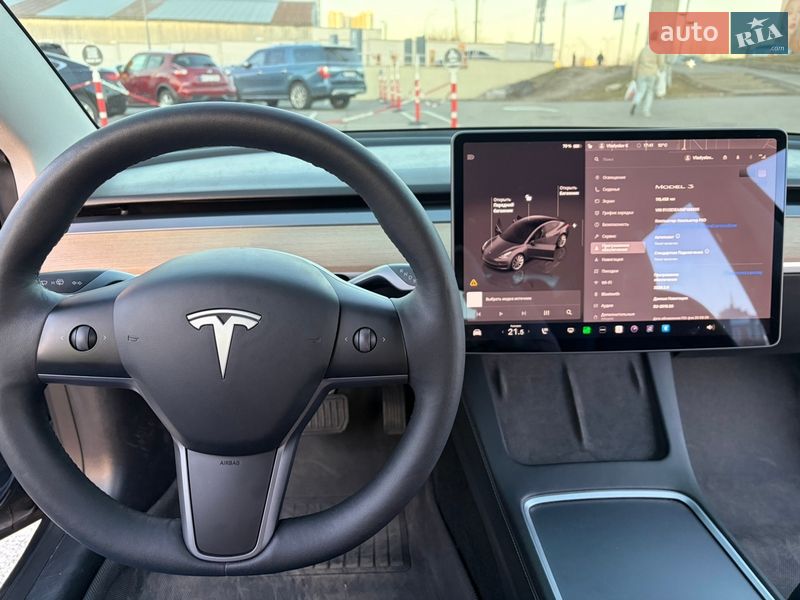 Седан Tesla Model 3 2022 в Києві
