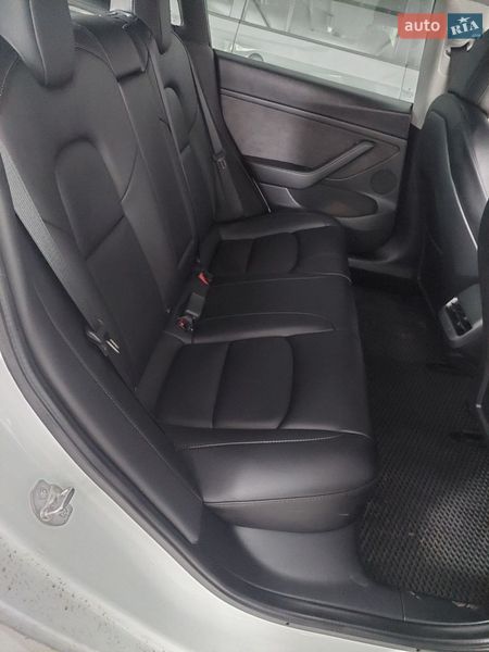 Седан Tesla Model 3 2022 в Білій Церкві
