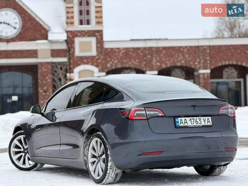 Седан Tesla Model 3 2018 в Киеве фото 4 Седан Tesla Model 3 2018 в Киеве