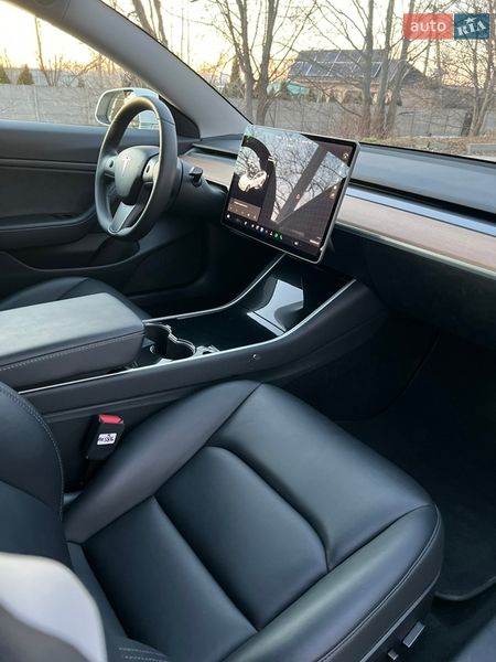 Седан Tesla Model 3 2019 в Броварах фото 14 Седан Tesla Model 3 2019 в Броварах