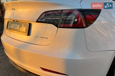 Седан Tesla Model 3 2019 в Броварах