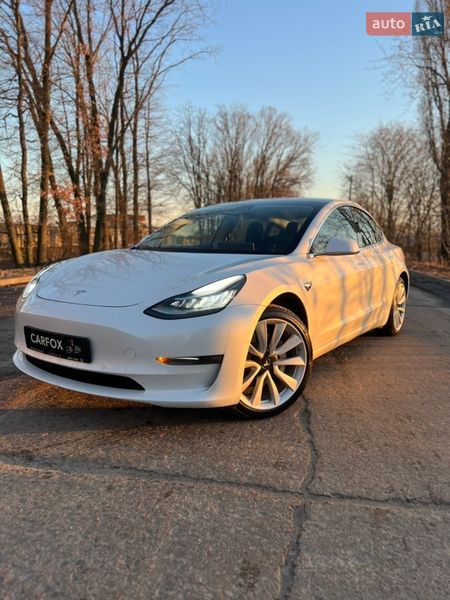 Седан Tesla Model 3 2019 в Броварах фото Седан Tesla Model 3 2019 в Броварах