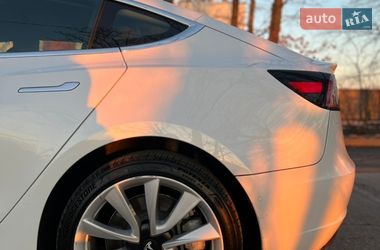 Седан Tesla Model 3 2019 в Броварах фото 12 Седан Tesla Model 3 2019 в Броварах