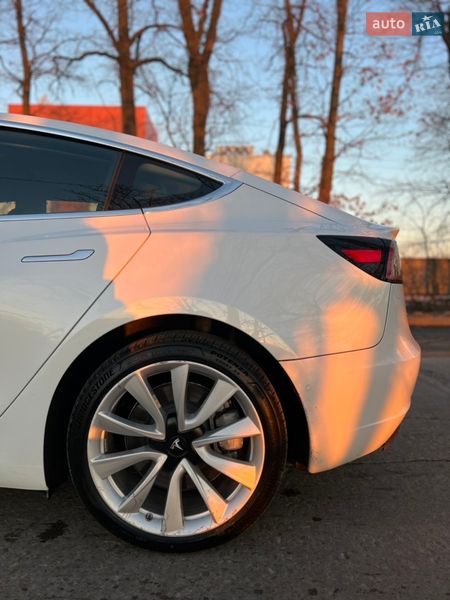 Седан Tesla Model 3 2019 в Броварах фото 12 Седан Tesla Model 3 2019 в Броварах