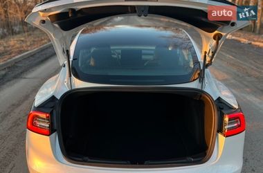Седан Tesla Model 3 2019 в Броварах фото 29 Седан Tesla Model 3 2019 в Броварах