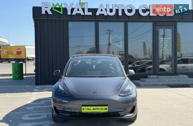 Седан Tesla Model 3 2023 в Львове