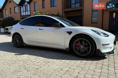 Седан Tesla Model 3 2021 в Вінниці