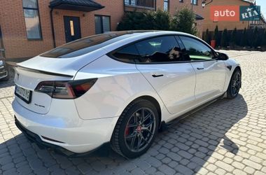Седан Tesla Model 3 2021 в Виннице