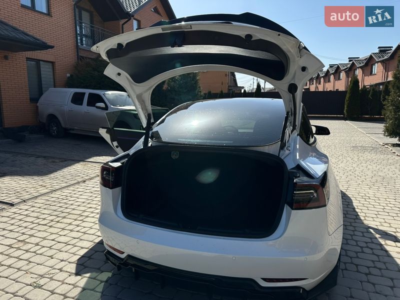 Седан Tesla Model 3 2021 в Виннице фото 18 Седан Tesla Model 3 2021 в Виннице