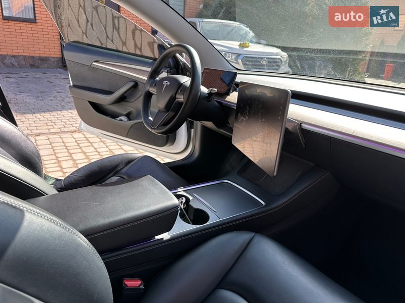 Седан Tesla Model 3 2021 в Виннице фото 24 Седан Tesla Model 3 2021 в Виннице