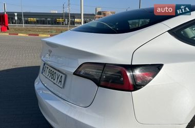 Седан Tesla Model 3 2022 в Ивано-Франковске