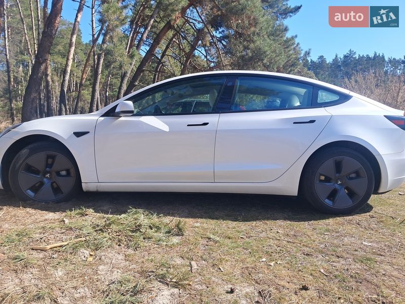 Седан Tesla Model 3 2023 в Києві фото 3 Седан Tesla Model 3 2023 в Києві