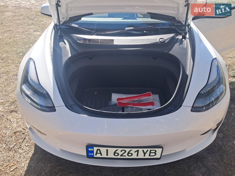 Седан Tesla Model 3 2023 в Києві фото 10 Седан Tesla Model 3 2023 в Києві